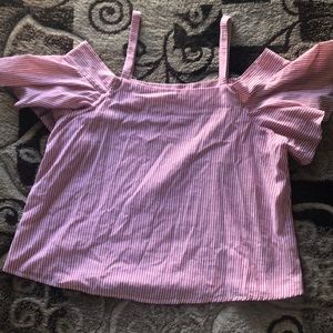 I am selling a cute shirt that I never wore.